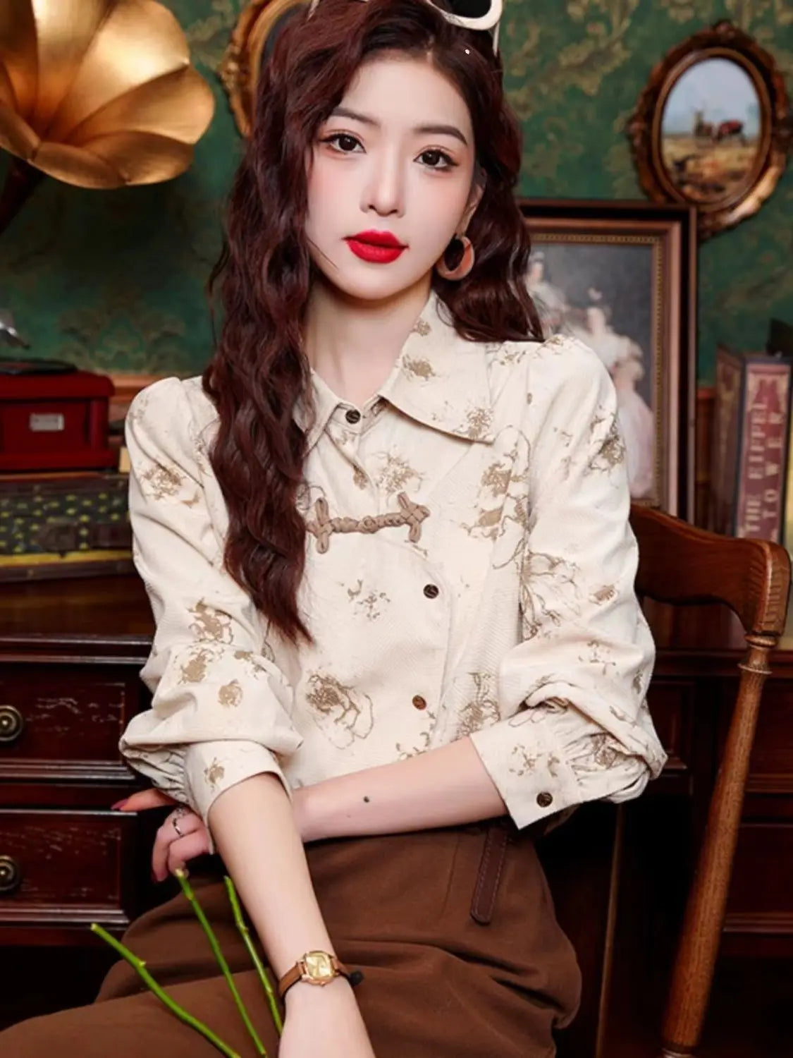 Retro Chinese-Style Long Sleeve Qipao Top